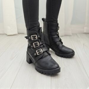 Vimoda Black high-heeled ankle boots with buckles Zippers Woman's Size 8.5